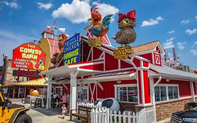 Frizzle Chicken Farmhouse Cafe next to the Comedy Barn