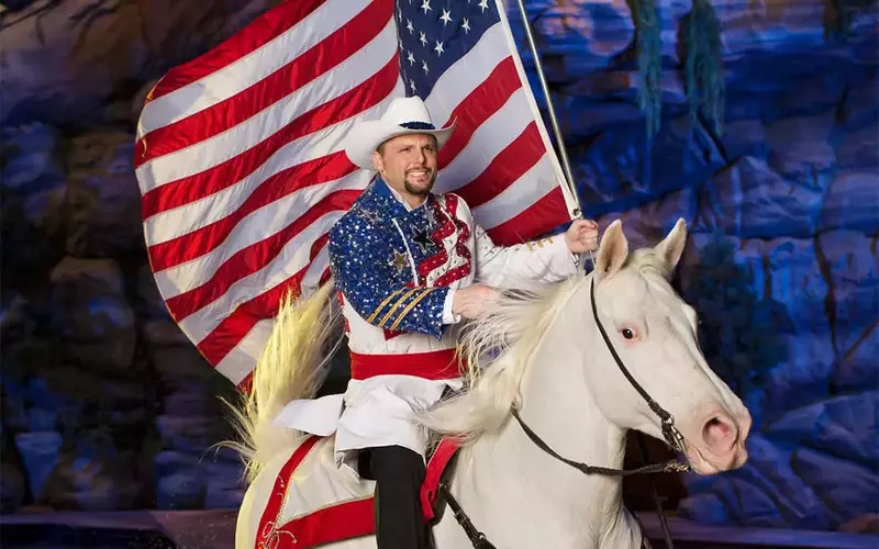 Dolly Parton's Stampede