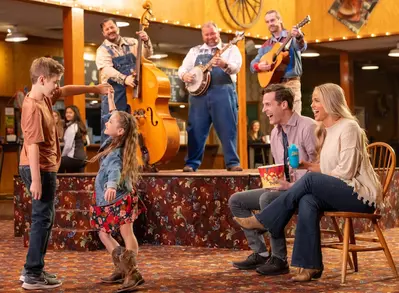 Pigeon Forge Pre-Show Entertainment