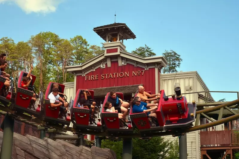 FireChaser Express ride at Dollywood